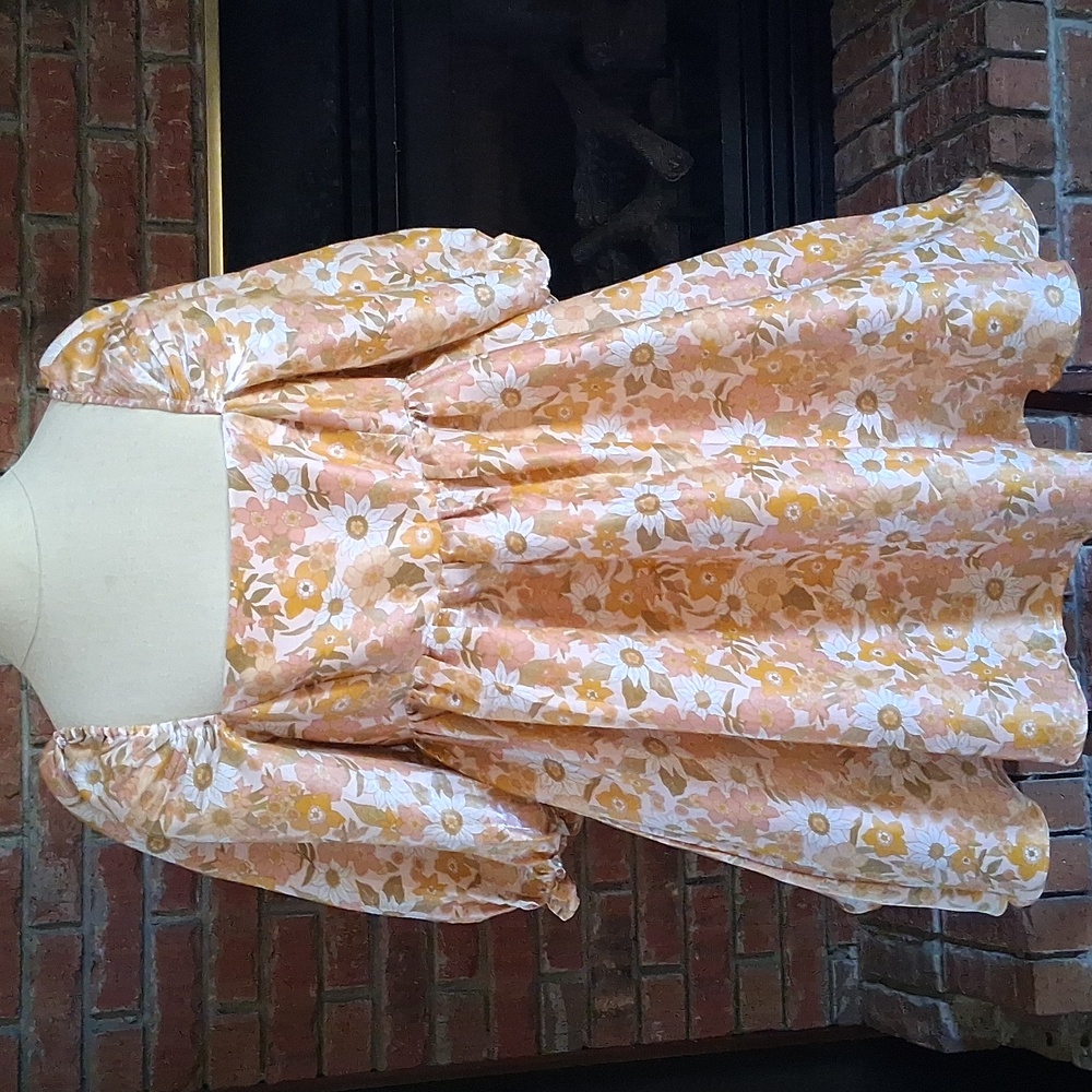 Storia Pink and Gold Floral Dress